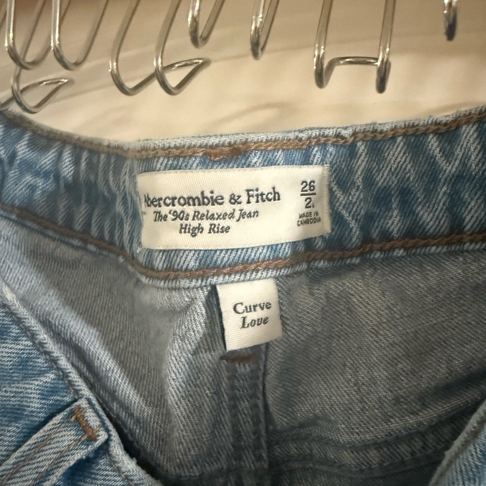 Abercrombie & Fitch Light Blue 90s Relaxed High Rise Jeans